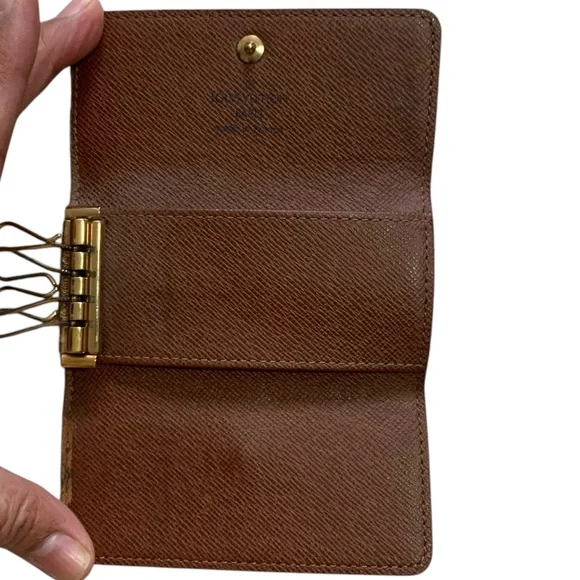 Authentic Louis Vuitton Monogram Key Holder - Picture 11 of 14